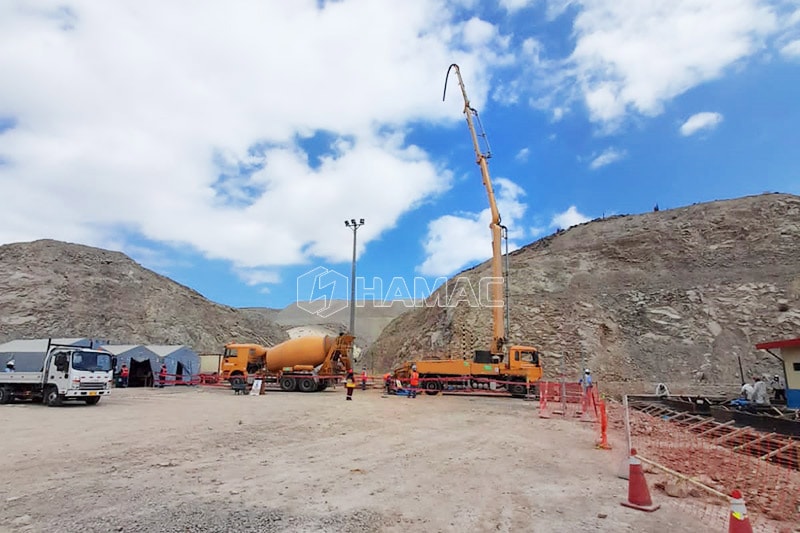 Camión bomba pluma de hormigón de 30 m en Arequipa, Perú