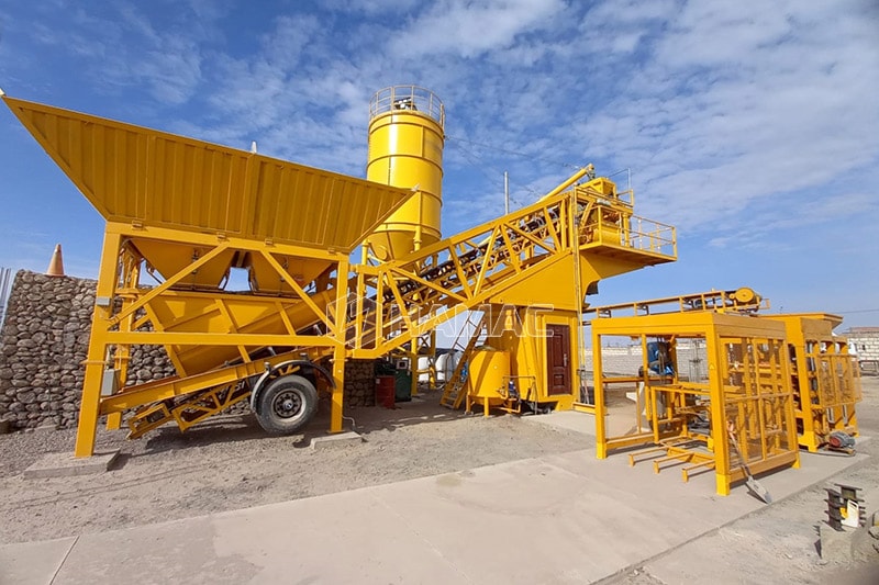  Mobile concrete batching plant and concrete block making machine