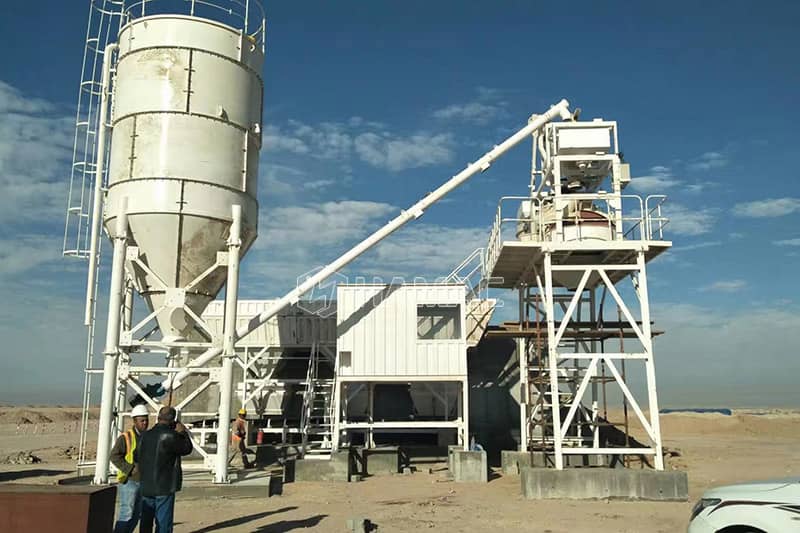 Pequeña planta dosificadora de hormigón HZS25 a la venta con silo de cemento de 50 toneladas en Kuwait
