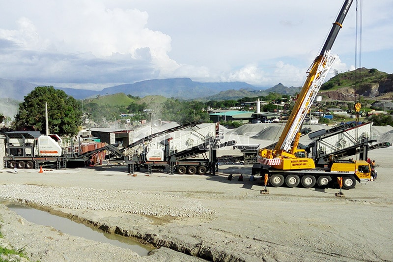 Estación de trituración móvil sobre orugas