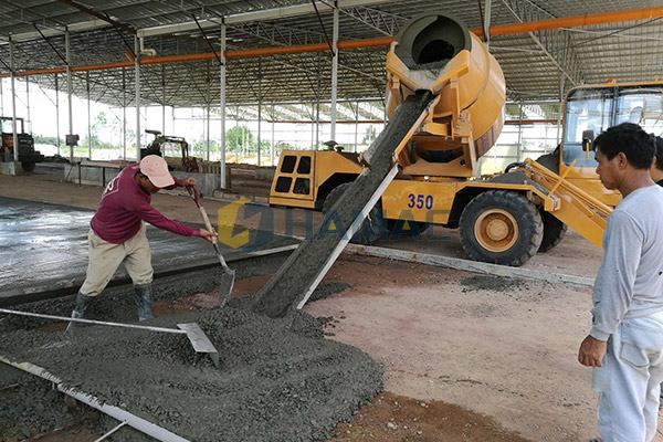 Hormigonera autocargable HMC350 en Uzbekistán