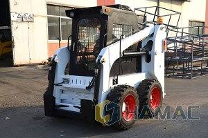 Cargadora compacta JC45 en Rusia