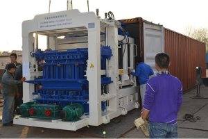 <b>Máquina automática para fabricar bloques QT4-15 en Perú</b>